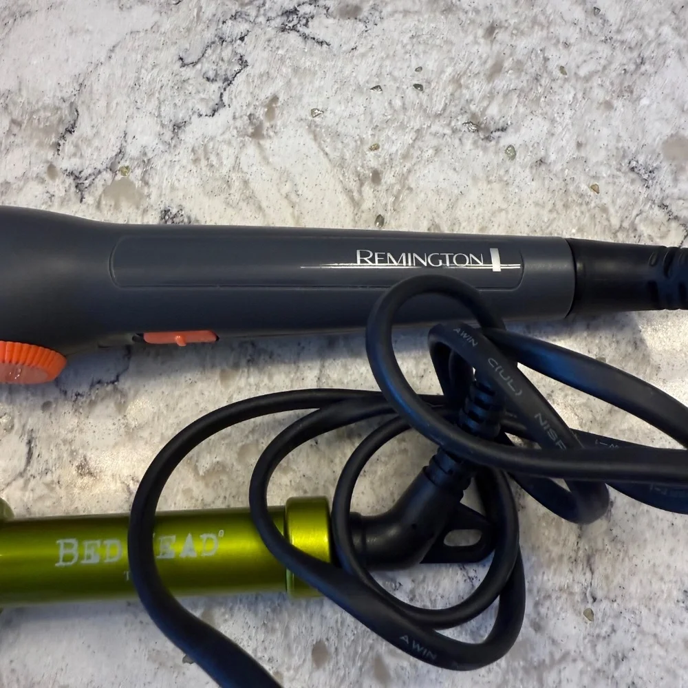 Bundle of two Curling‎ irons.- travel bed head &  Remington wand hair tools